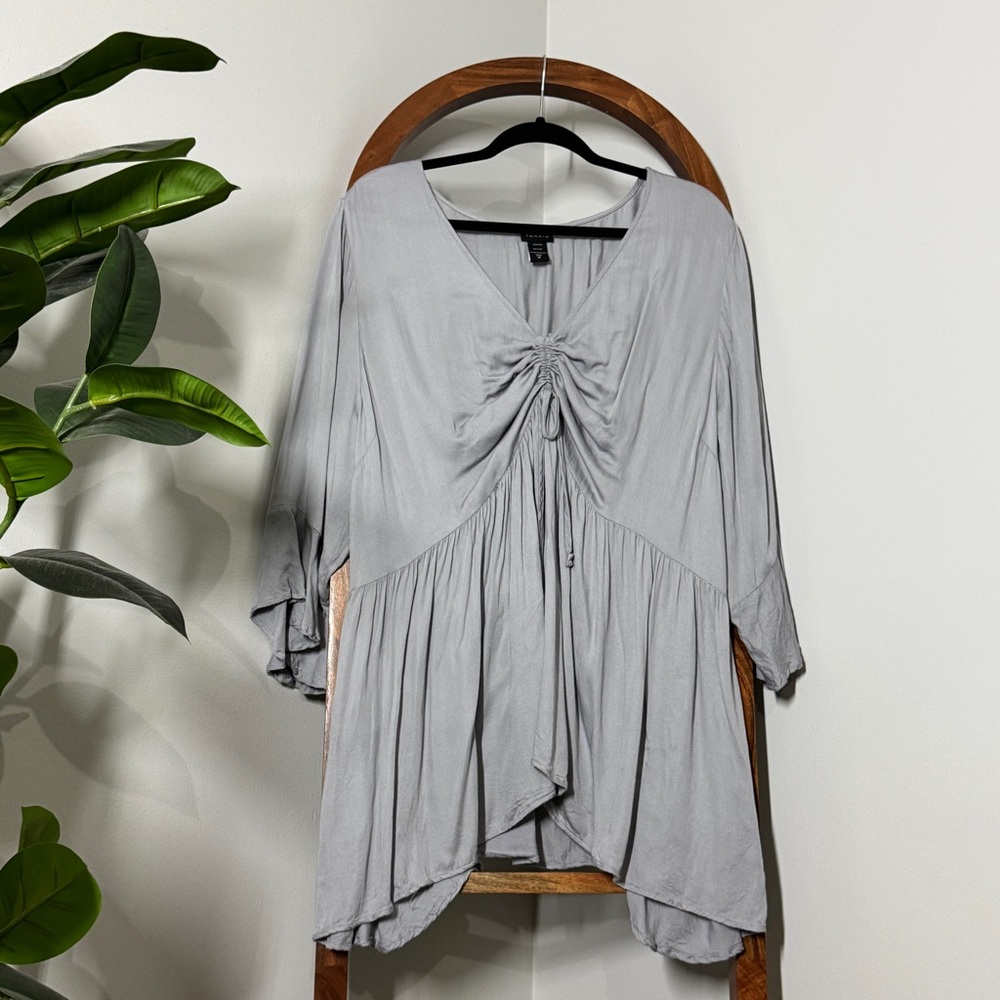 Torrid 4X Light Grey Ruched Front Flare Bell Sleeve Blouse